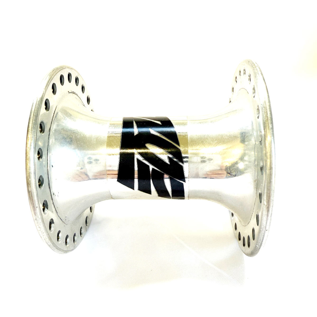 SUZUE MHS FRONT HUB BODY 48H POLISHED