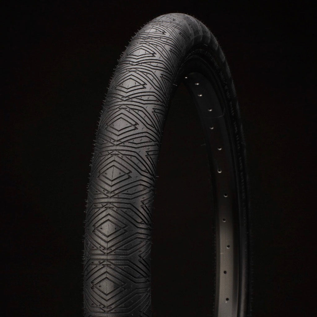 HERESY ZEPHYR TIRE KEVLAR 20x1.75、20x1.90