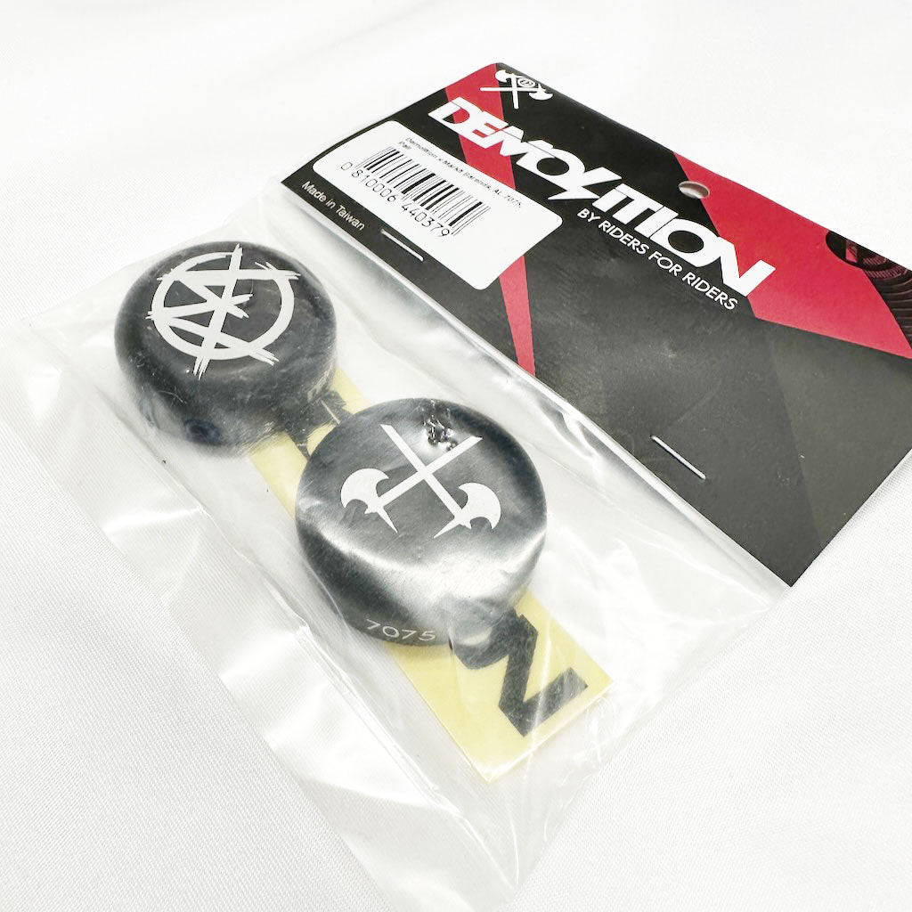 DEMOLITION MARKIT BAR CAPS BLACK