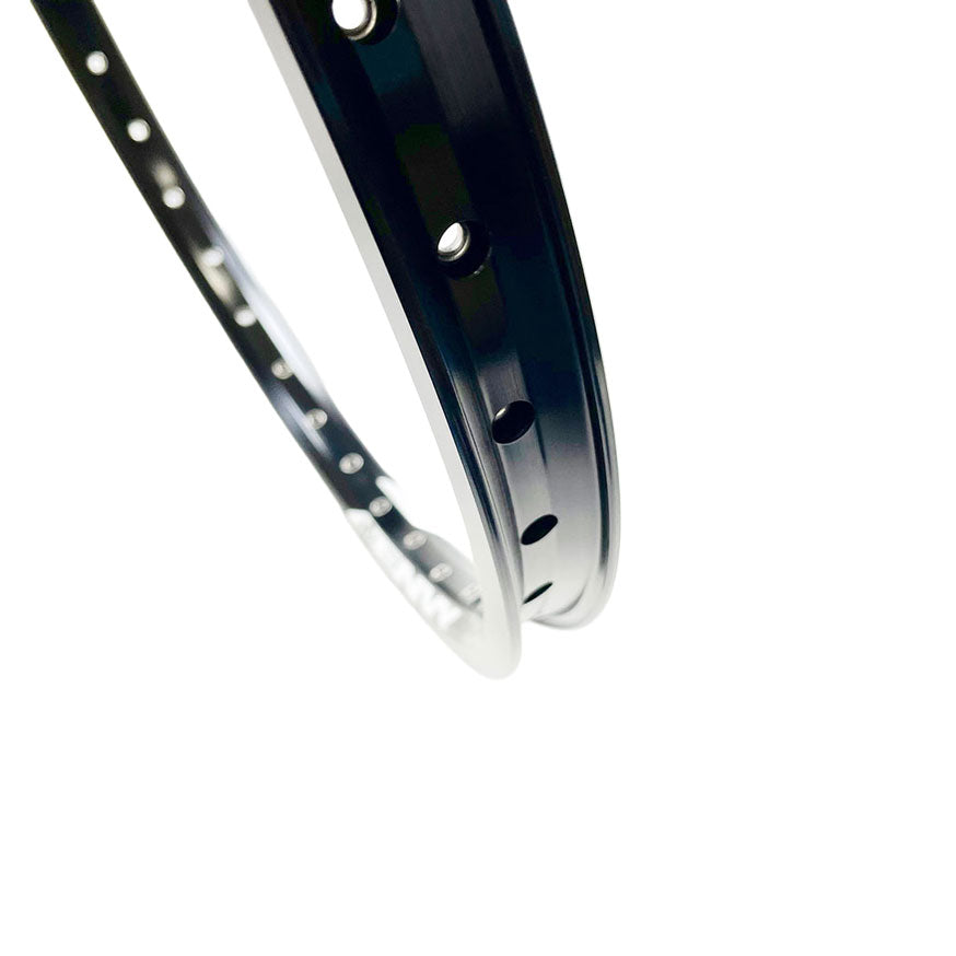 SUN RINGLE ENVY RIM 20" 36H  REAR BLACK