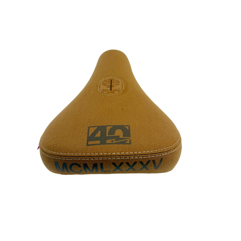 ODYSSEY 40th FAT PIVOTAL SEAT BROWN SUEDE